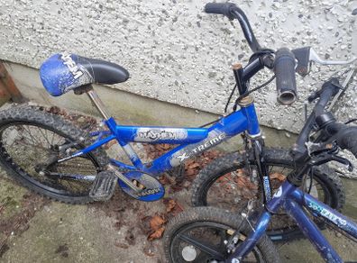 2 kids bikes. Free for collection.