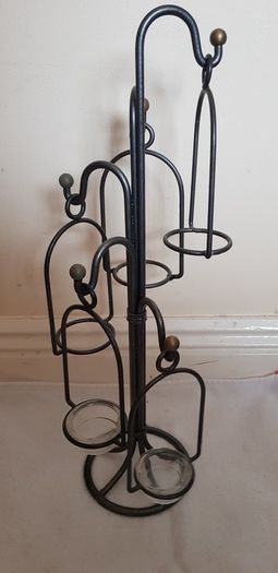 Metal Tea Light Stand