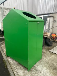 Shop returns storage box