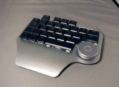 Programable Mechanical Keyboard for graphic design.