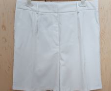 Pleated shorts
