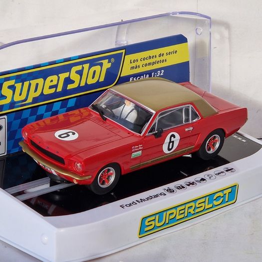 Scalextric Ford Road Twin Pack Slot Cars