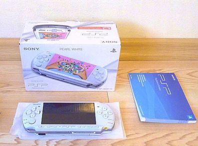 Sony Psp Slim 300x Playstation Portable Limited Edition PEARL WHITE + Cfw + 32gb [ RETRO GAMING LEGEND ] [ Jailbroken / Unlocked ][collection Or Postage]