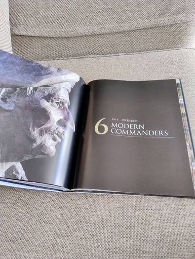 Commanders history's greatest military leaders by R G Grant hardback with dustcover in very good condition coffee table size book 350 pages FREE STANDARD POSTAGE INCLUDED