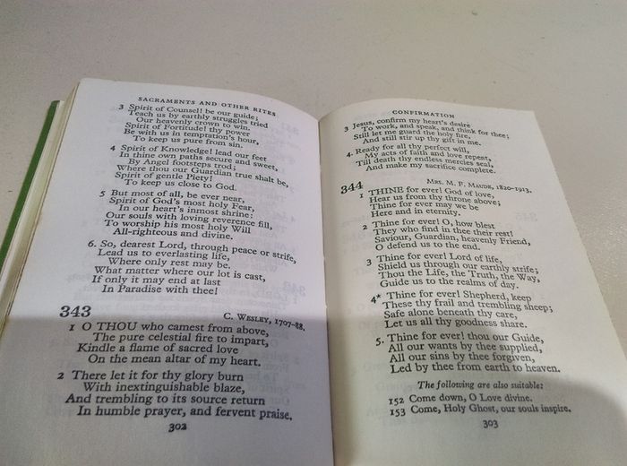 The English Hymnal / Book