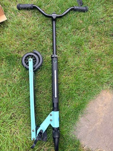 MICRO Sprite Deluxe Scooter