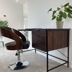 Office desk and chair