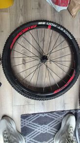 Sram roam 30 27.5 non Boost front
