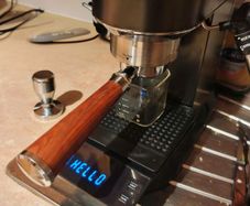 Delonghi Dedica e685 espresso machine