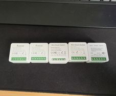 Wifi smart switch works with Tuya