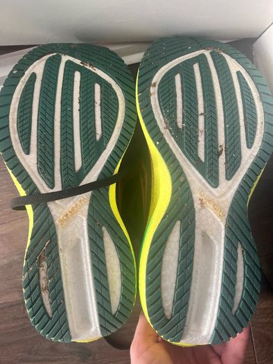 Special edition sweaty Betty x saucony triumph runners 4.5UK