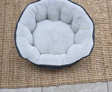 Cat bed