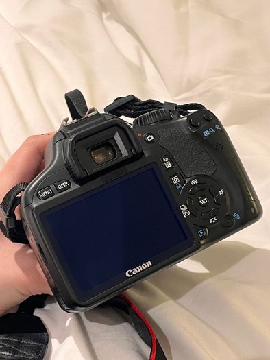 Canon EOS 250D (Rebel SL3) 18-55mm IS STM lens