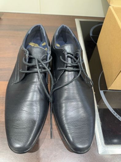 mens shoes river island.