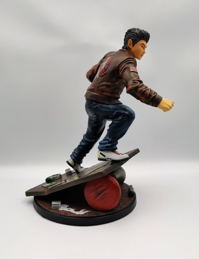 Official Shenmue 'Ryo Hazuki' Statue