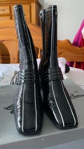 Brand NEW IN BOX Gino Ventori Ladies Patent Boots Size 39 / 6