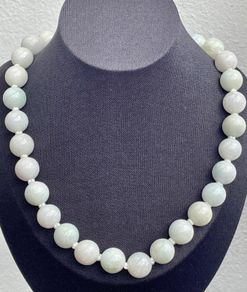 sterling silver necklace with Jadeite