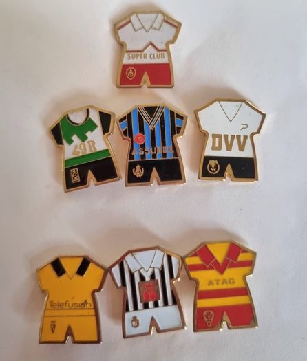Pin Badges (7)