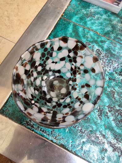 Vintage Murano glass bowl/ vase