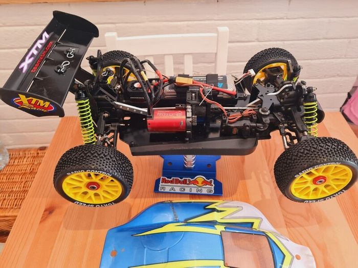 Xtm burshless buggy 1/8 scale