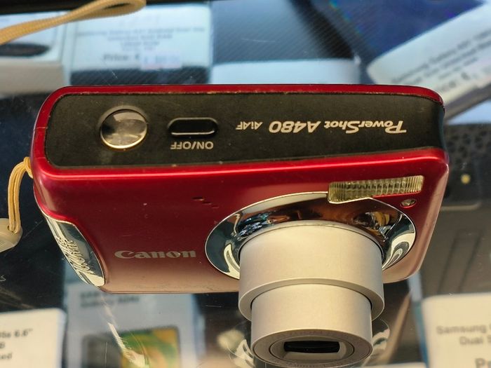 Canon Power Shot A480 10MP 3.3X Zoom Red Canon Digital Camera Canon Powershot/ Used