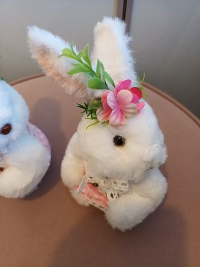 2 Easter bunnies from Carraig Donn