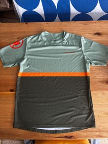 Endura single track MTB shirt