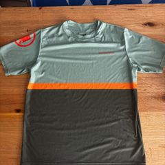 Endura single track MTB shirt