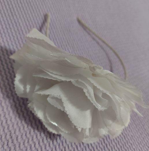 Vintage Style Flower Headband Tiaras good for Easter Time