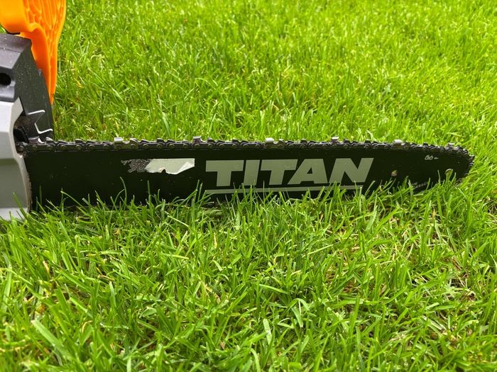 Titan Ttl758chn-a 2000w 230-240v Electric 40cm Chainsaw