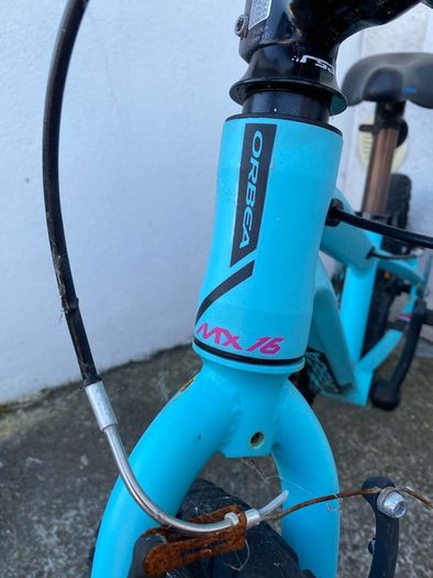training wheels /stabilisers plus kids bike age 4-6