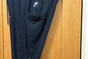Nike  air bottoms size xxl