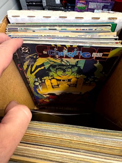 DC Long Comic Box w 250 comics for Sale (2)
