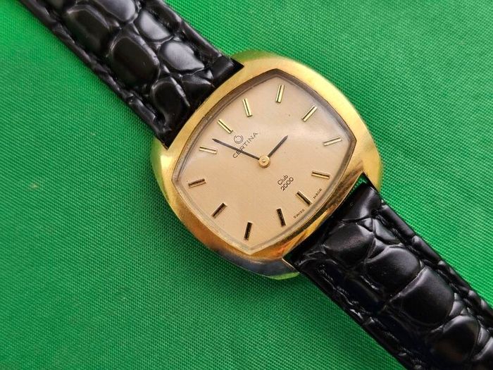 Vintage Swiss Made Certina Club 2000 Mechanical Wind up Ladys watch 1960s