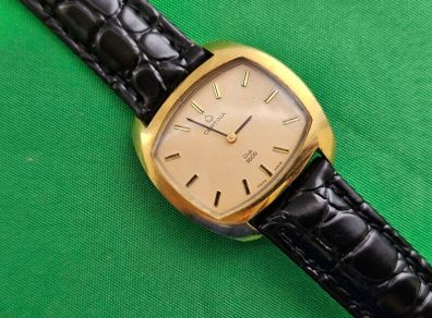 Vintage Swiss Made Certina Club 2000 Mechanical Wind up Ladys watch 1960s