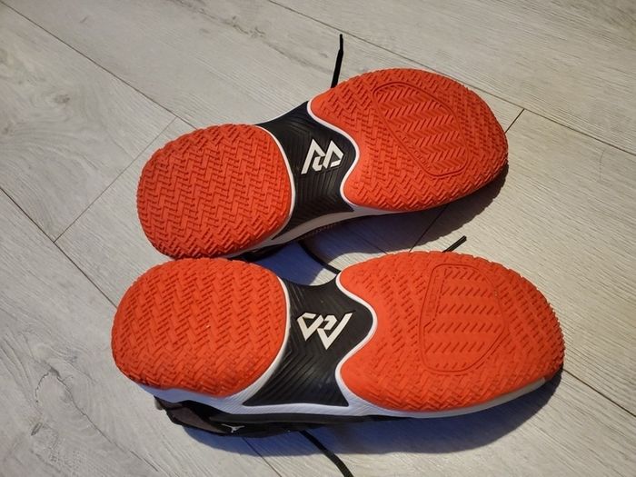 Men's trainers