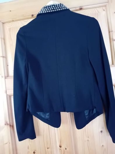 ladies blazer. size small black tux-style