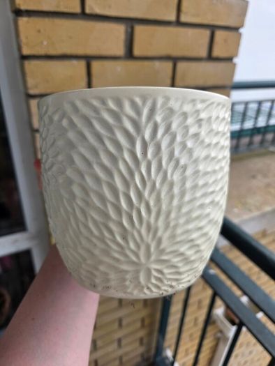 Plant pot