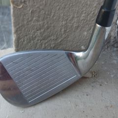 Golf club.8 iron.