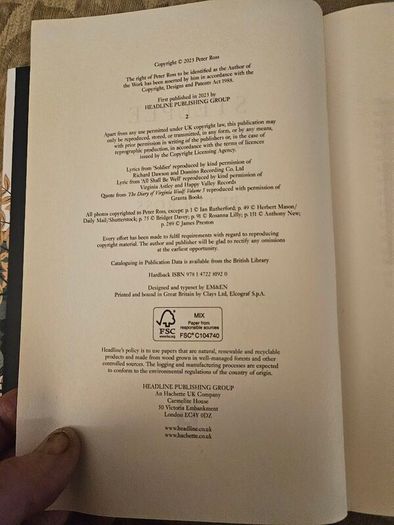 Steeple Chasing Around Britain By Church. By Peter Ross. First Edition Hardback With Dustjacket In Good Condition.  See Photos This Is A Vintage Edition Of The Rubaiyat Of Omar Khayyam, Likely Featuring Illustrations By Willy Pogany And Translated By Edwa