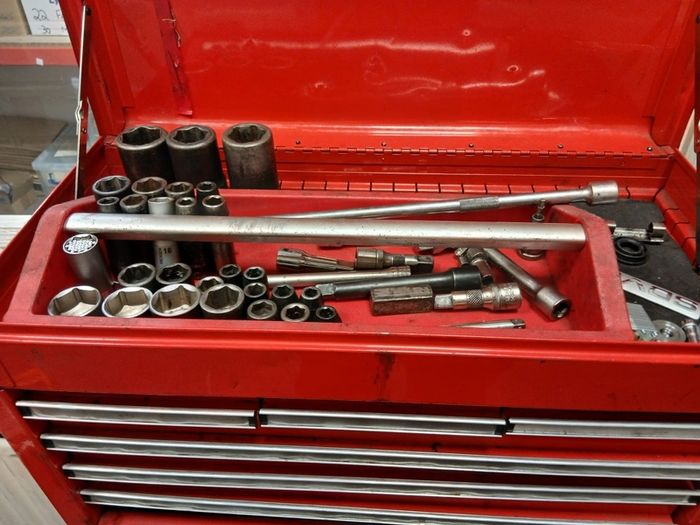 tengtool box and tools