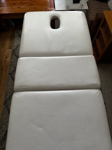 Massage/Beauty bed