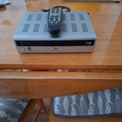 Digital satellite receiver