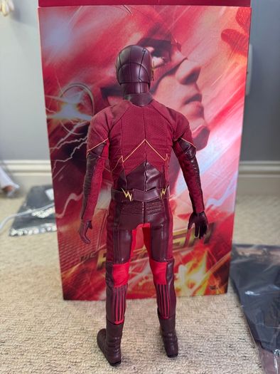 Hot Toys TMS009 1/6 The Flash Barry Allen Figure DC TV Series