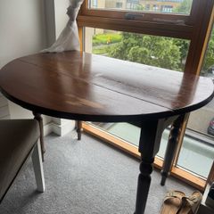 Free drop side table