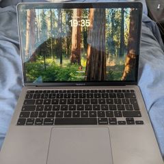 Apple MacBook Air