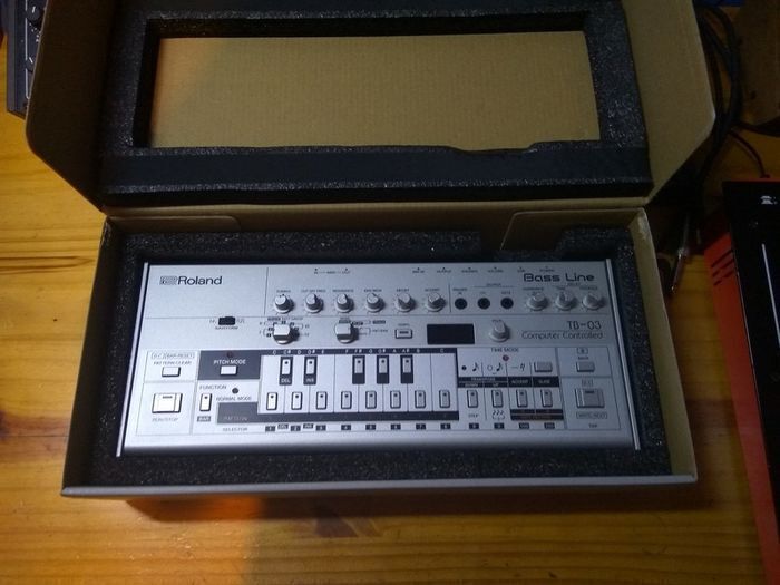 Roland TB-03 TB303