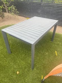 Garden Table and 4 reclining chairs