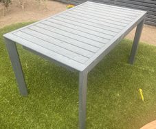 Garden Table and 4 reclining chairs