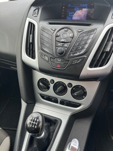 Ford Focus 2013 Braking